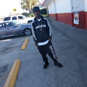 Meet your Posher, Larry